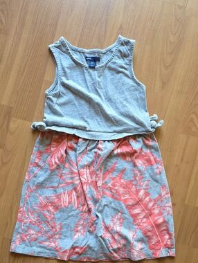 Girls GAP Gray and Coral Tropical Print Casual Dress (Size S-6-7 Years Old)